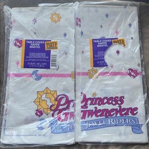 Princess Gwenevere Party table cover (2) 1995
